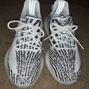Yeezy boost 350 v2 zebra